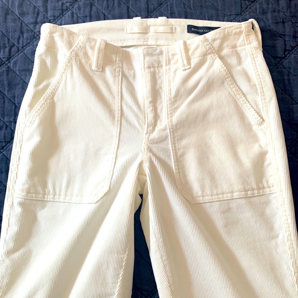 Banana Republic Cream/white corduroy slim joggers